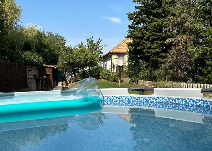 Case de vacanță A Kulcshoz Menedek *